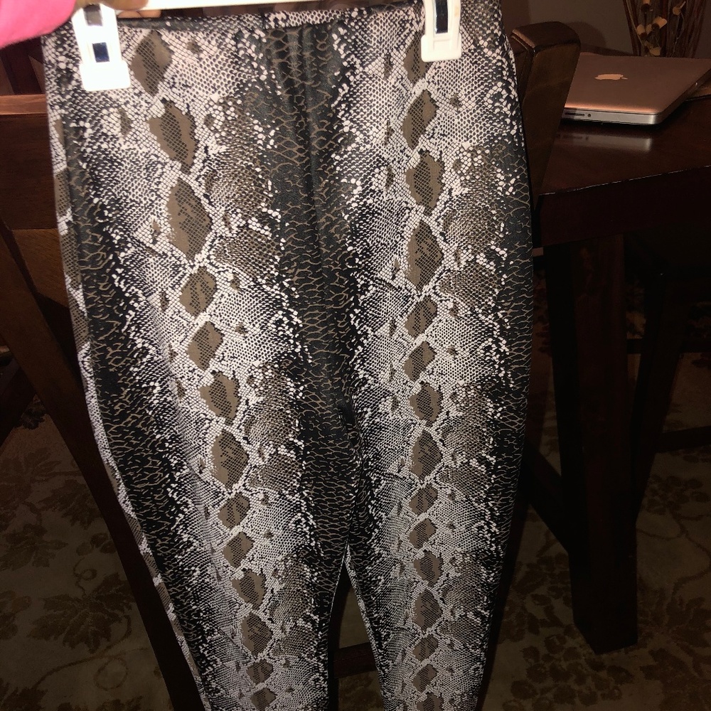 Snake Skin leggings